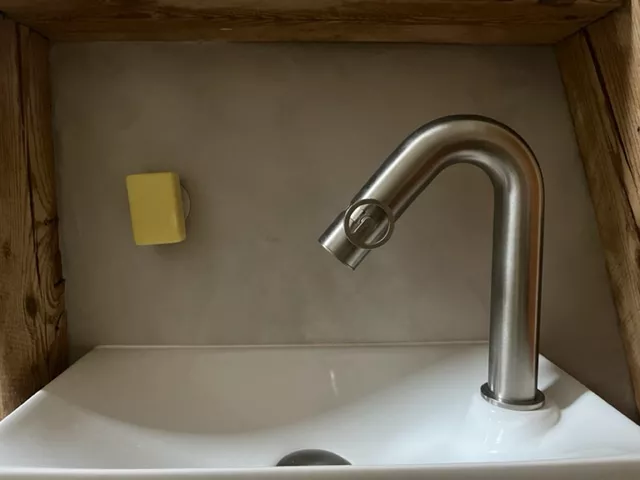 Fugenloser Wandbelag - Peter Farbwerk